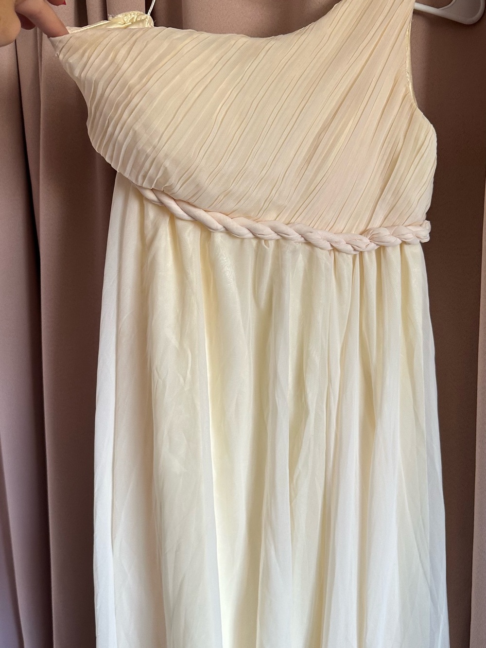 Elegant One-Shoulder Pleated Ivory Dress